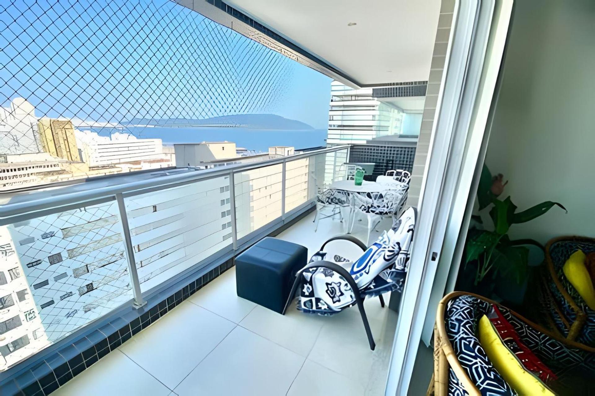 Apartment Brisa A Beira-mar: Desfrute Do No Gonzaga Santos (Sao Paulo)